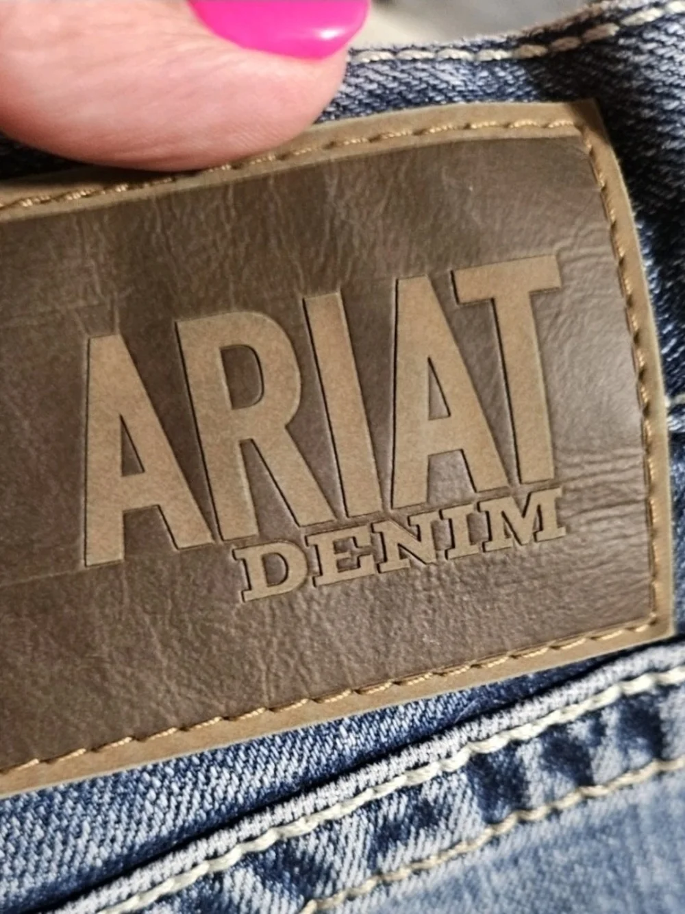 Ariat Men's Slim Straight Faded Blue Jeans